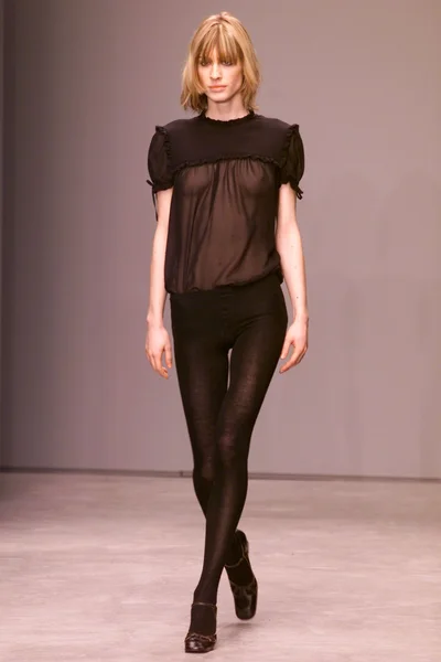 Look 1